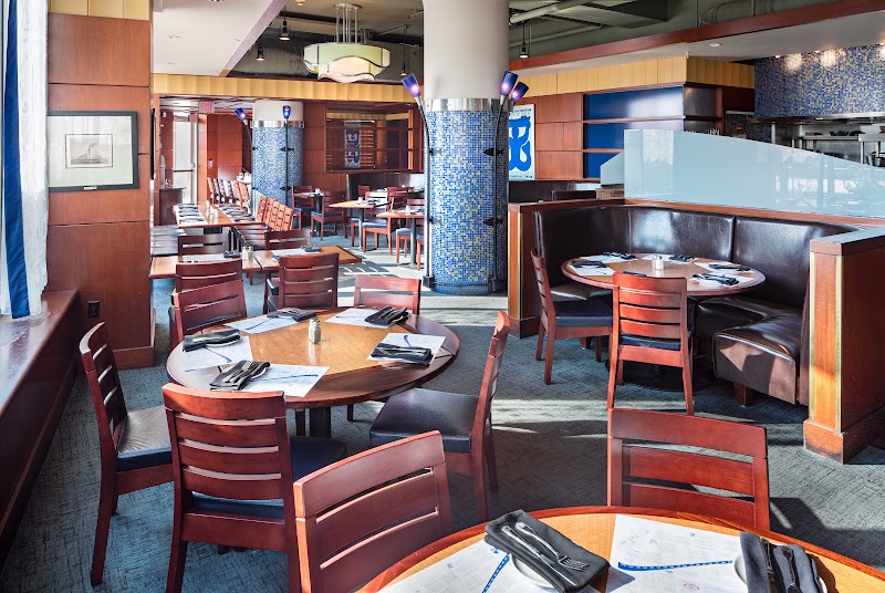 Legal Sea Foods - Long Wharf