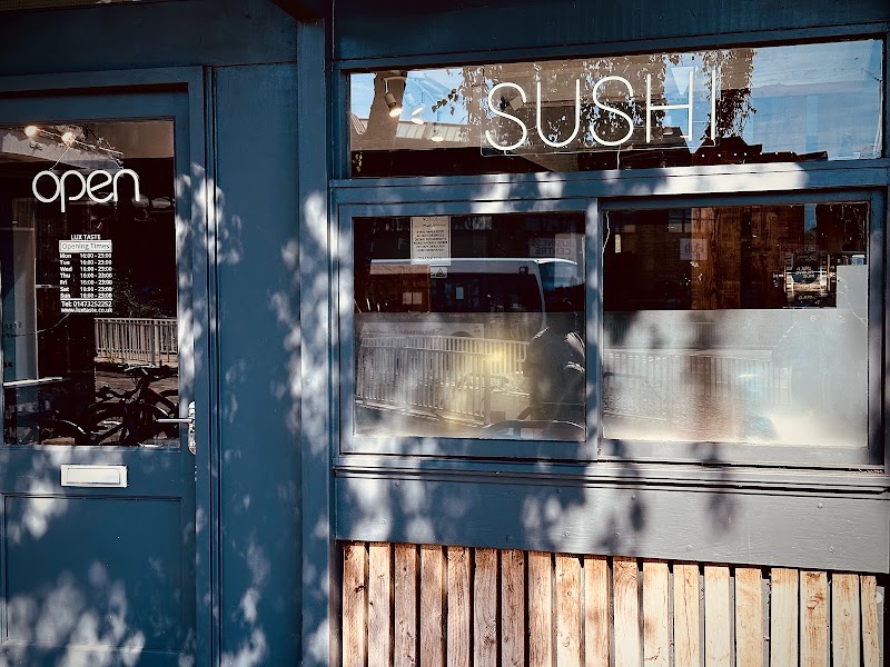 LUX TASTE Ipswich Sushi