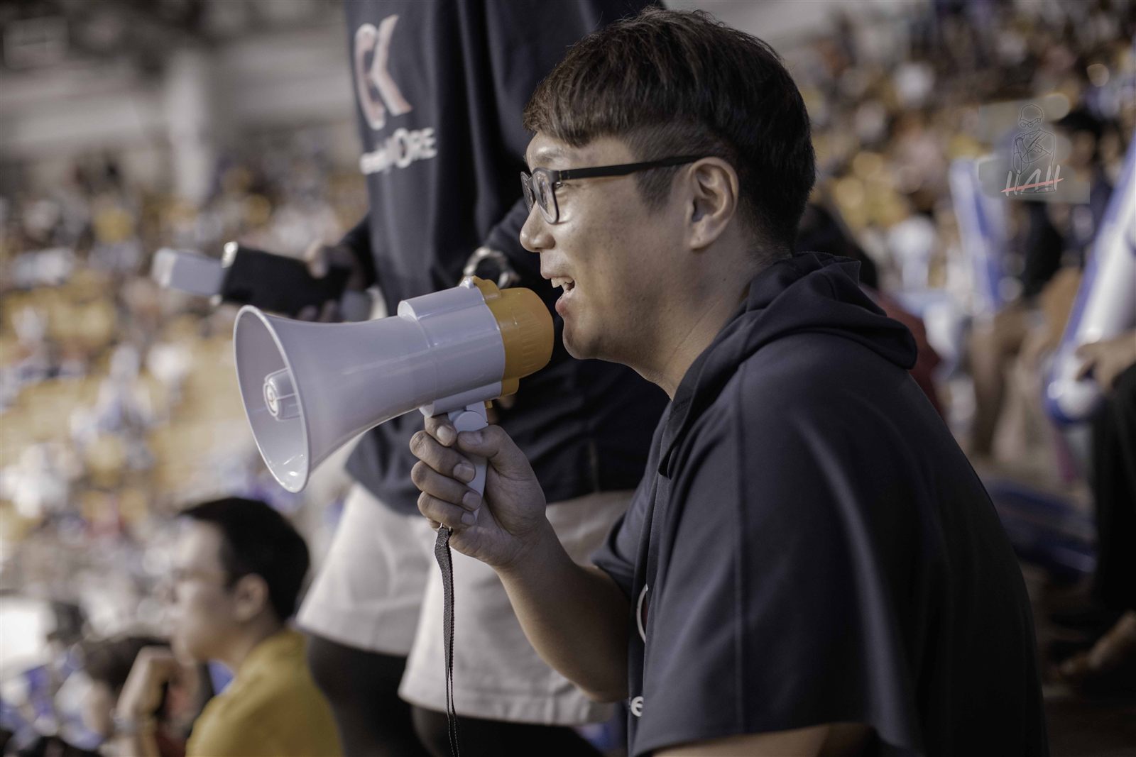 도쿄돔 결승전 현장 응원을 준비하는 응원단장