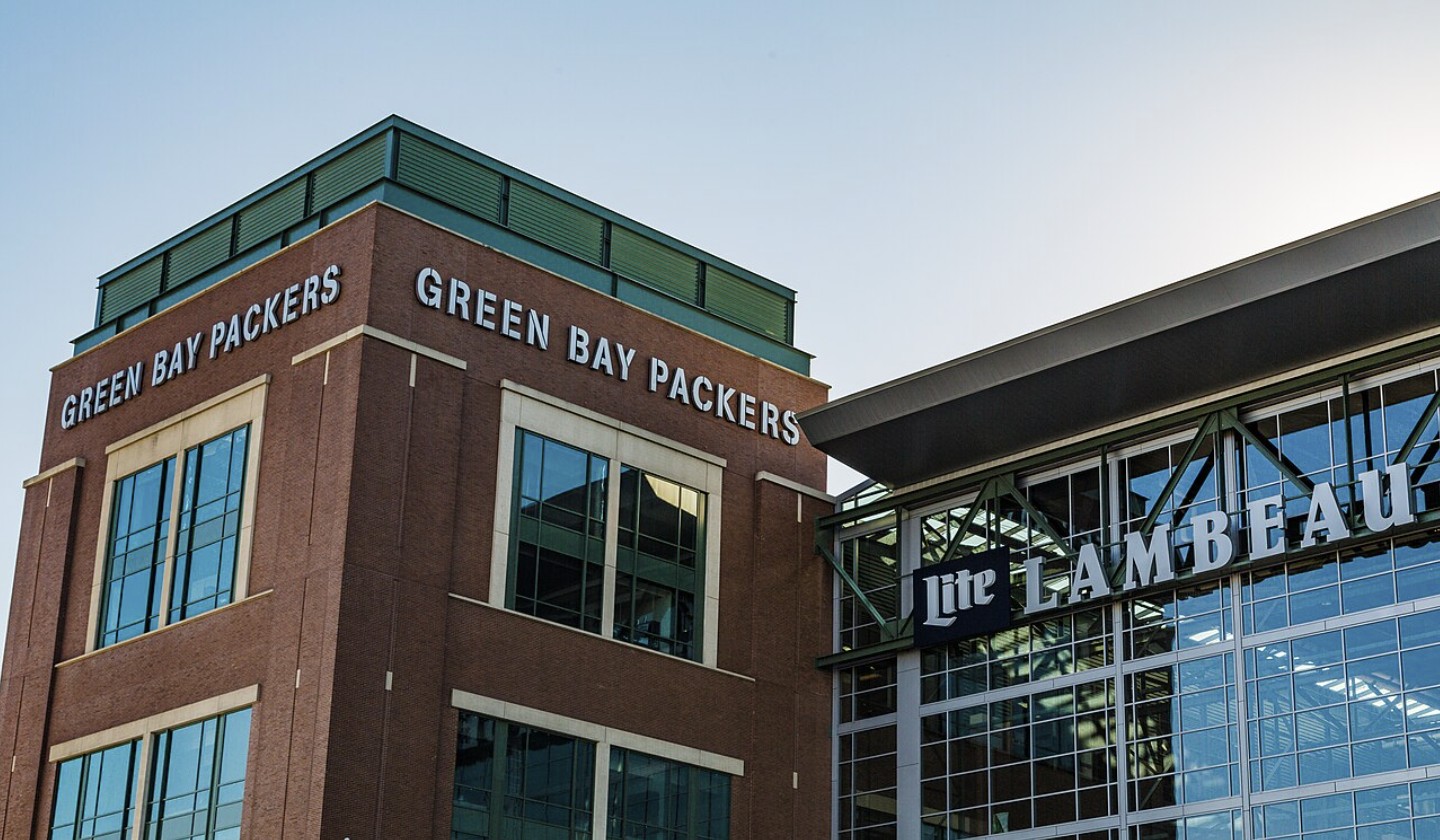 Lambeau Field atrium exterior in January 2017, with the LAMBEAU lettering on the glass wall