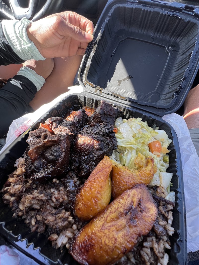 Lee's Caribbean Restaurant
