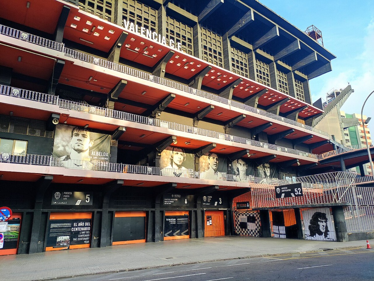 Mestalla's main entrance facade (May 2023)