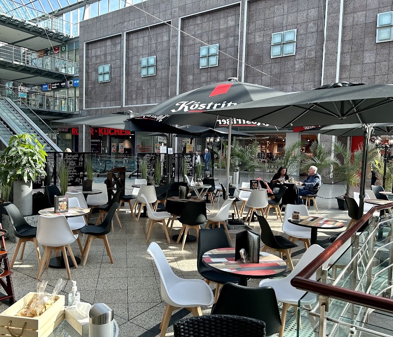 Café Bistro Bonjour