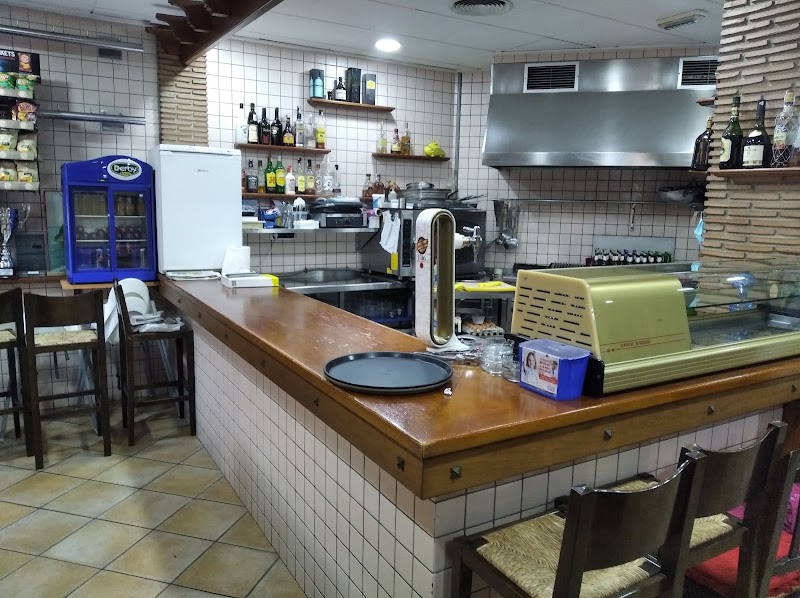 Mesón Restaurante La Cazuela